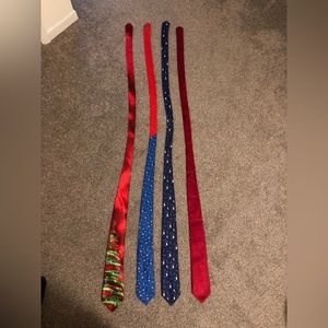 Lot of 4 Christmas Ties